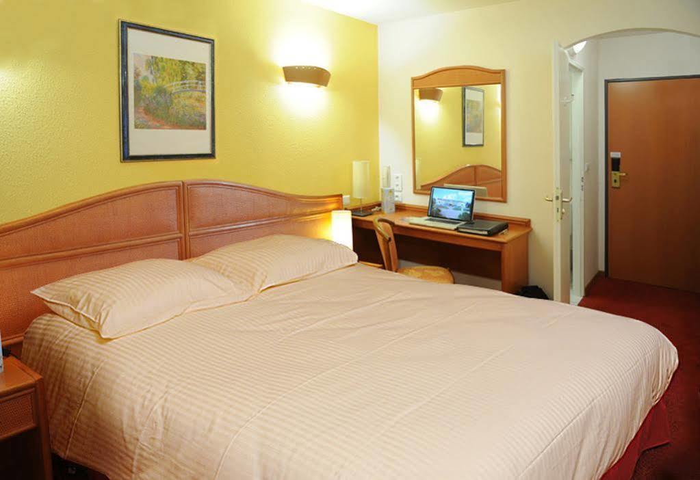 B&B Hotel Strasbourg Aeroport Олцхейм Экстерьер фото